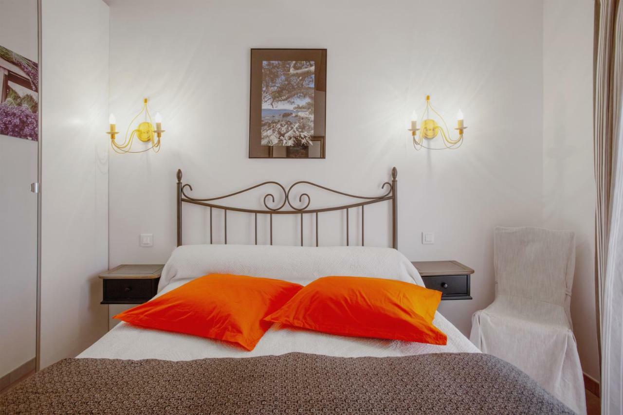 Apartamento Coustelline Le Lavandou Exterior foto